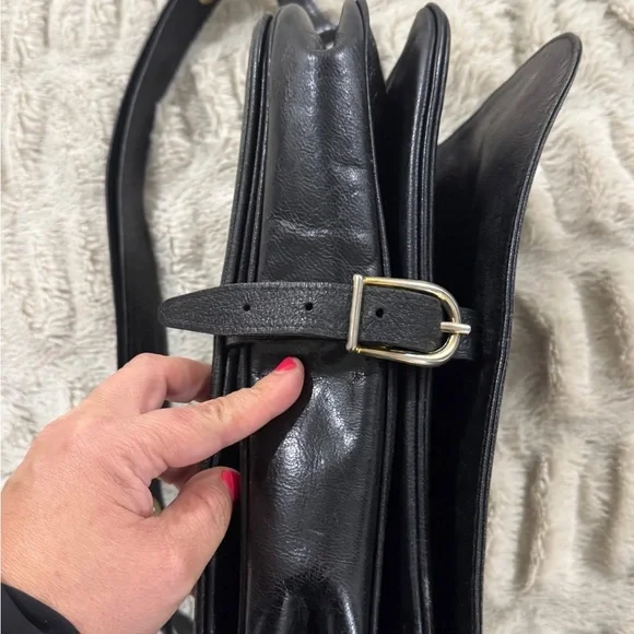 Vintage Céline Triomphe Maillon Leather Crossbody - Picture 5 of 15